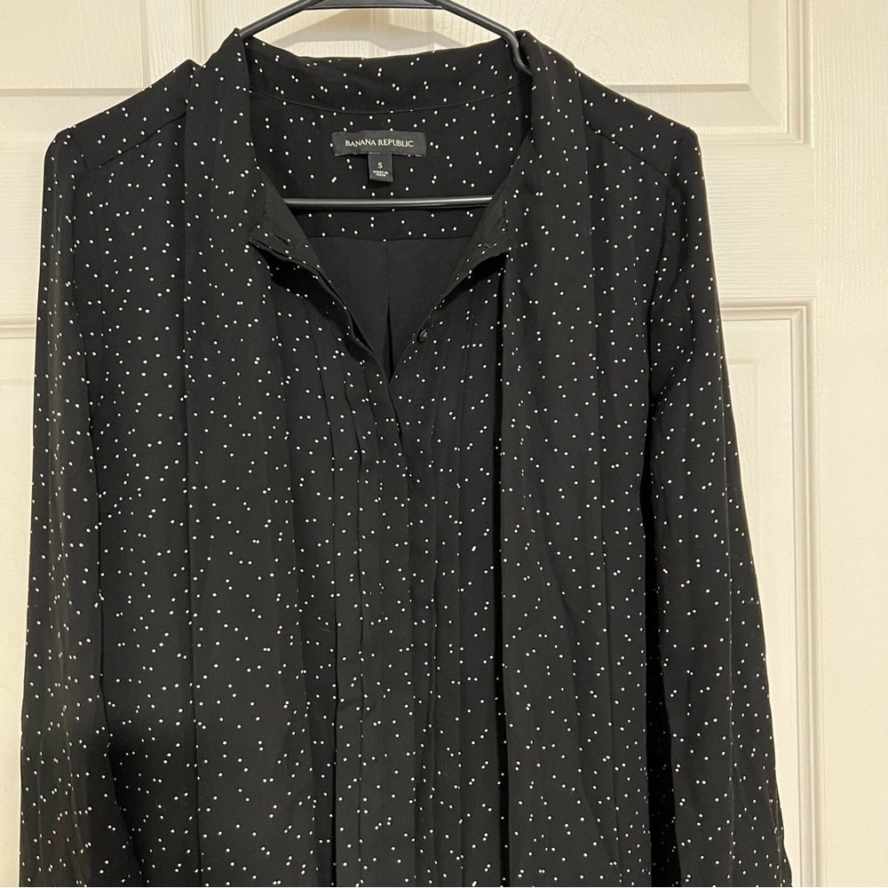 Banana Republic Black Long-Sleeve Tie-Neck Dress with Polka Dots Size S NWOT - Picture 5 of 6